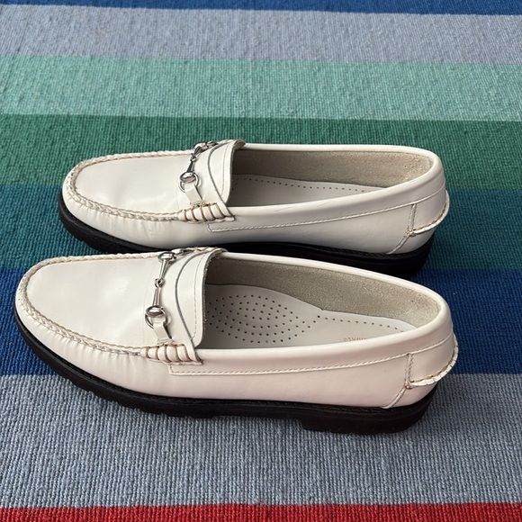 G.H. Bass & Co. Cream Loafers - Picture 3 of 6